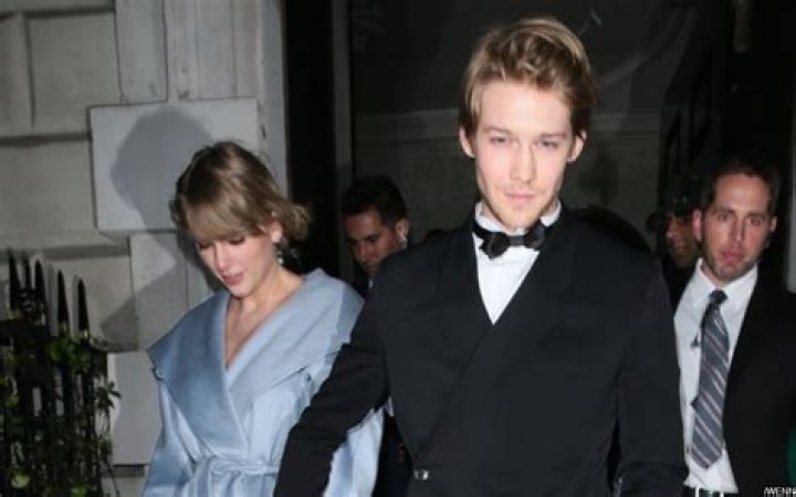 Alleged Taylor Swift and Joe Alwyn Private Photo Leaks Online