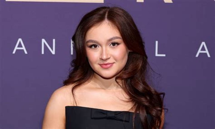 Anna Cathcart Boyfriend: Is Anna Cathcart in a Relationshp?