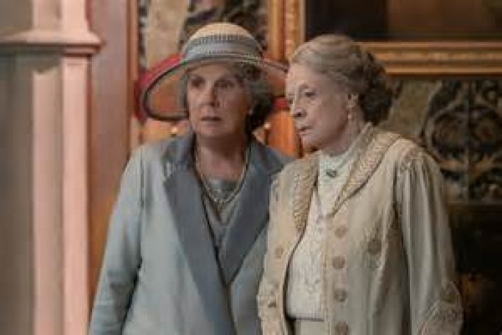 Are Penelope Wilton and Maggie Smith friends?