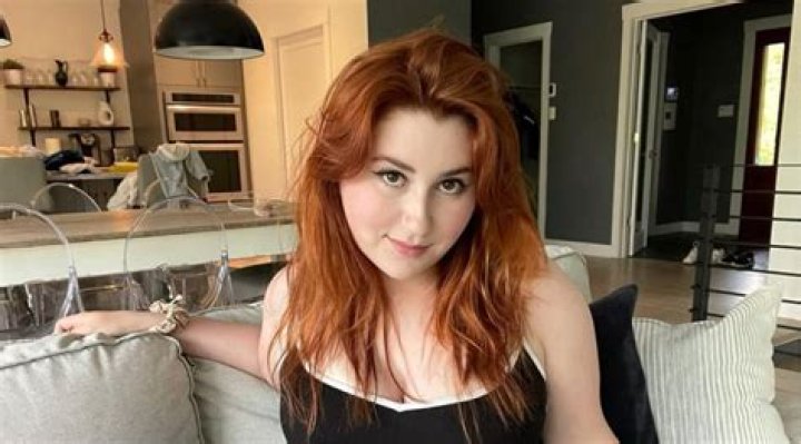 Banshee Moon Bio: Facts To Know About The YouTuber