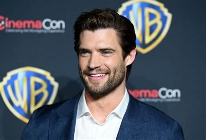 David Corenswet Height, Age, Bio, Net Worth, Family & Career