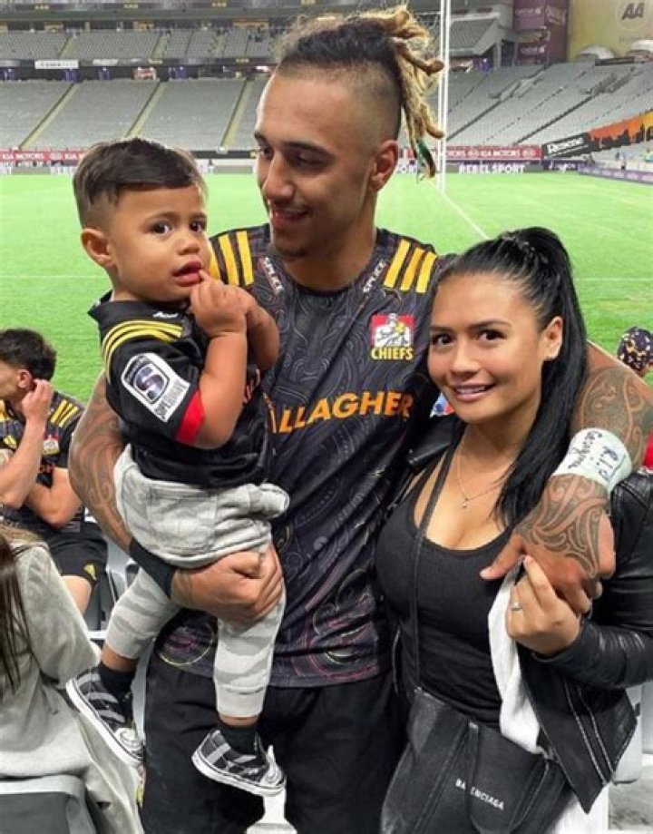 Did Sean Wainui Have A Secret Baby With Teagz Teagan? Cheating Allegations And Wife