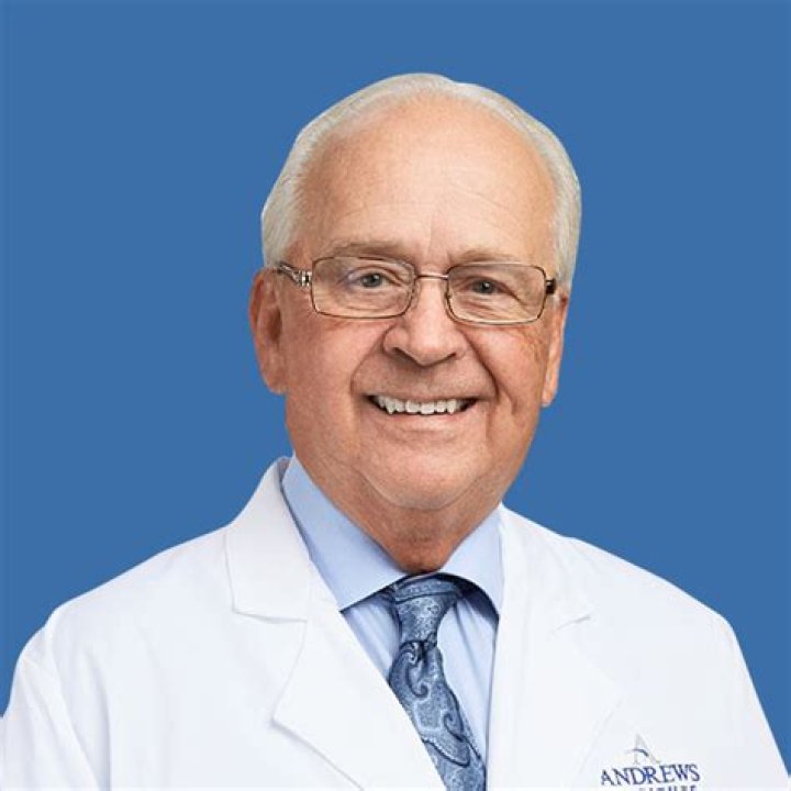 Dr. James Andrews Orthopedic Surgeon, Biography, Wiki, Age Wife, Office and Net Worth.