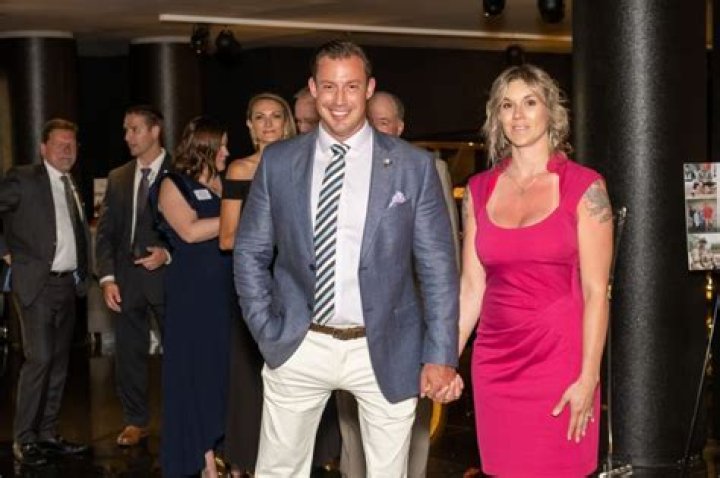 Dre’mont Jones Wife: Is Dre’mont Jones married?