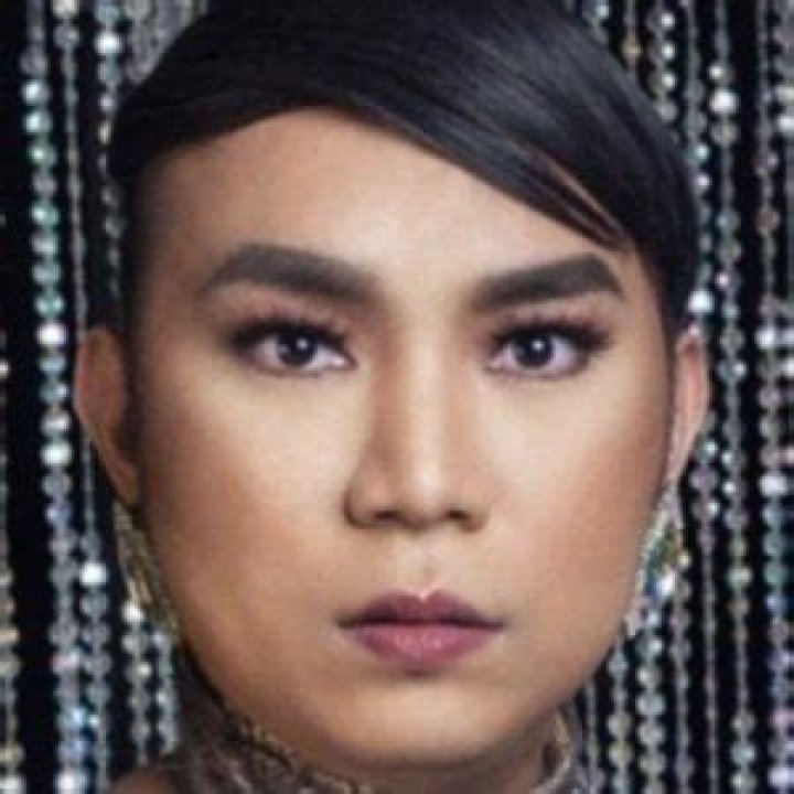 Filipino Comedian Chad Kinis Hair: Birthday, Age, Net Worth, Wiki Age, Biography,