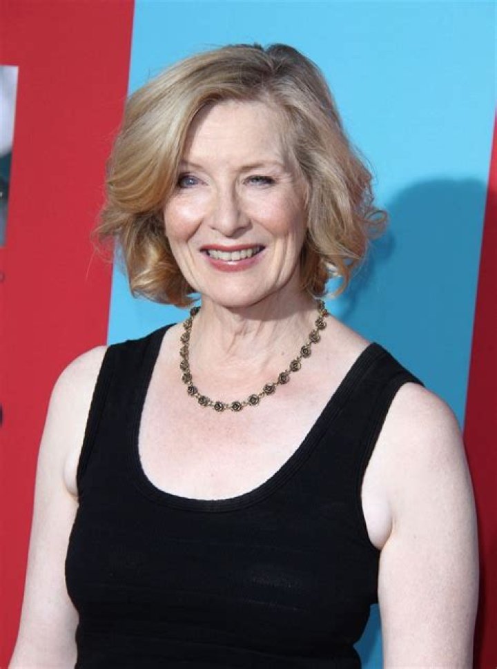 Frances Conroy Biography, Age, Husband, Films, Eye Injury | Accident