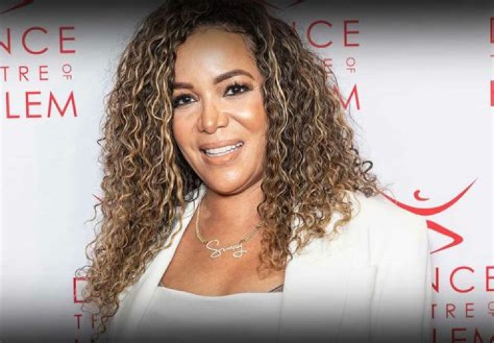 Glykeria (Singer) Wiki, Bio, Age, Height, Weight, Measurements, Husband, Net Worth, Facts