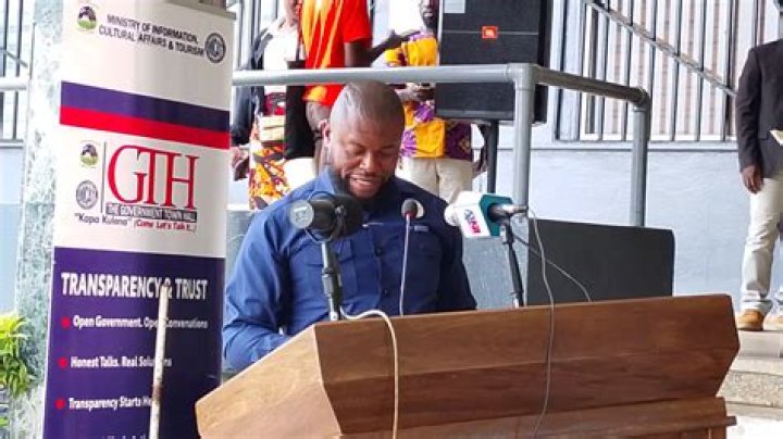 How Old Is Rapper Xhulooo? Everything On His Age Real Name And More