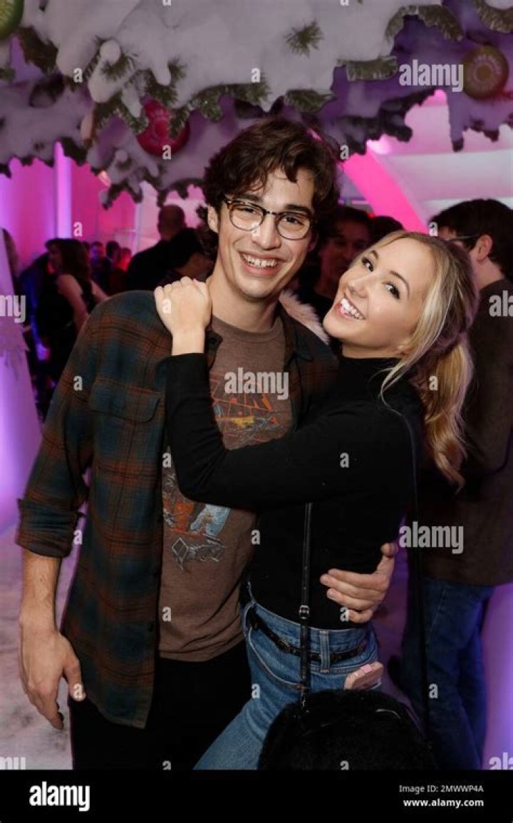 Joey Bragg Biography, Age, Girlfriend, Liv and Maddie, Movies and Net Worth