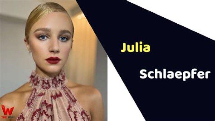 Julia Schlaepfer Age, Wiki, Height, Boyfriend, Birthday, Instagram Pics