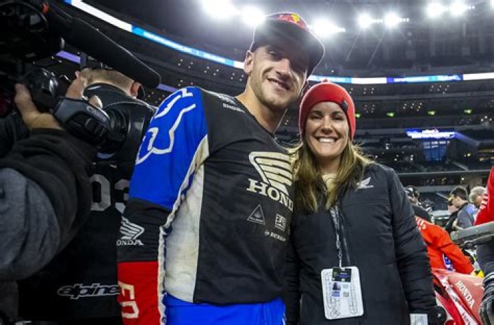 Ken Roczen Wife Courtney Savage Age Difference, What Is His Net Worth?