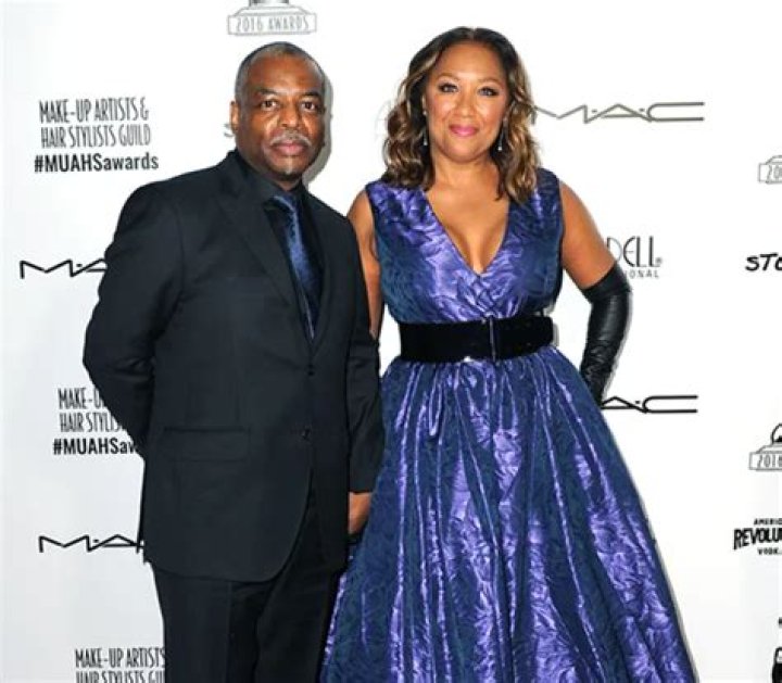 LeVar Burton’s Net Worth, Age, Height, Weight, Wife, Kids, Bio-Wiki