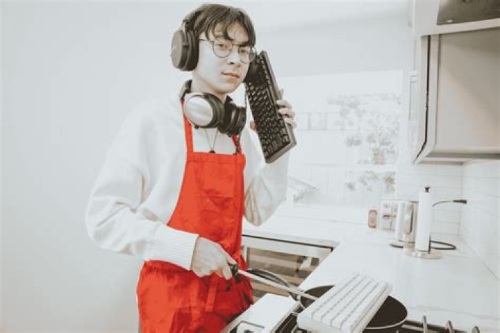 Maggie Lawson’s Net Worth, Age, Height, Weight, Husband, Kids, Bio-Wiki