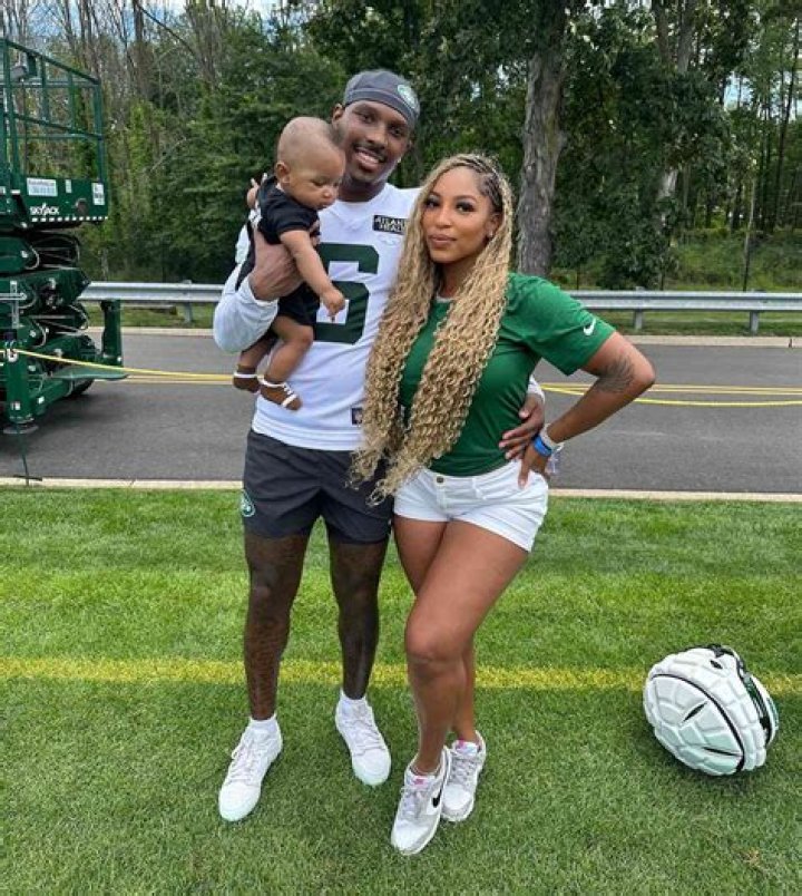 Mecole Hardman Parents: Meet Mecole Sr And Lativia Hardman – Siblings Family