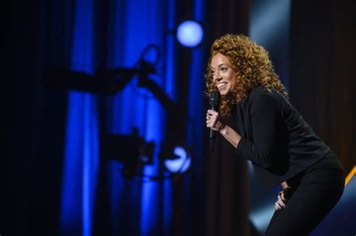 Michelle Wolf Bio, Age, Career, Height, Net Worth, Education, Salary, Trivia, Facts, Life, Affair, Married, Wiki