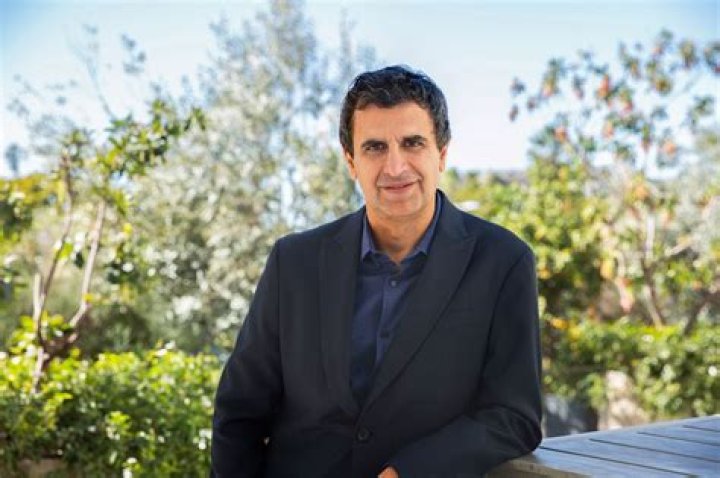 Ramon Fernandez Net Worth, Income, Salary, Earnings, Biography