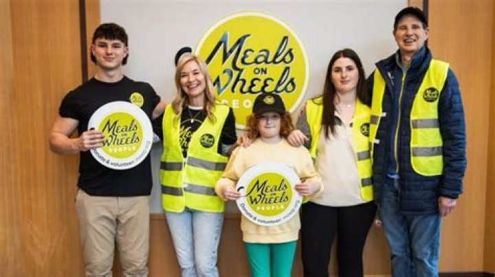 Ron Wyden Family, Party, Net Worth