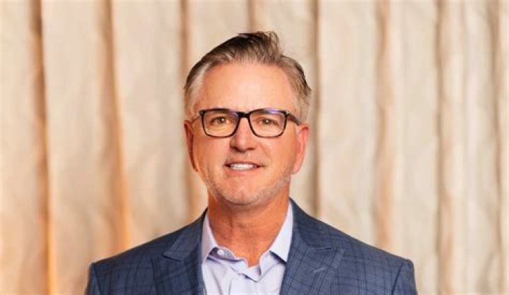 Scott Sibella Net Worth, Income, Salary, Earnings, Biography