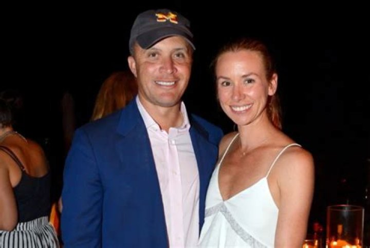 Take A Look At Harold Ford Jr. And His Wife Emily Threlkeld Wedding Pitures