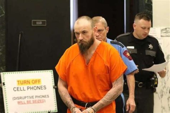 The family of Jason Arnie Owens wants answers after officers killed the pallbearer