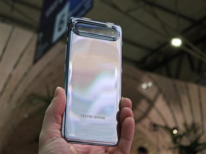 Who is 6lack? Here are 5 Facts You Must Know About The Rapper