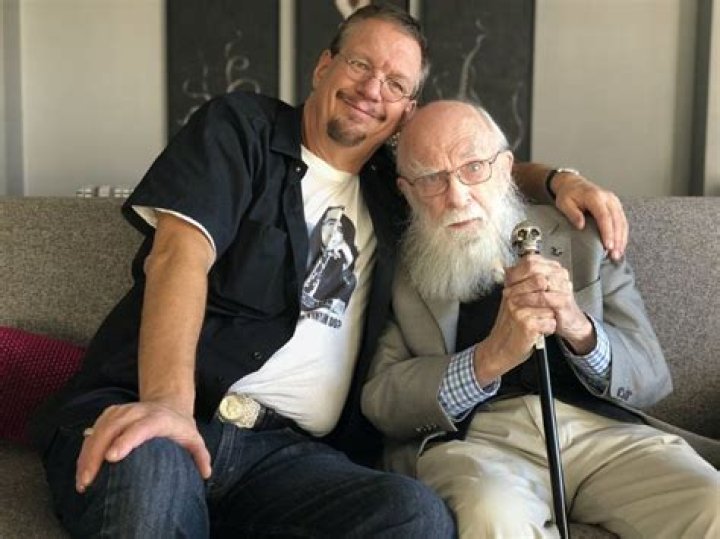 Who Is Deyvi Orangel Peña Arteaga? Facts On James Randi’s Husband