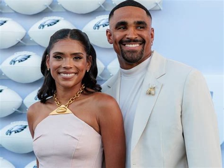 Who Is Jalen Hurts Wife Or Girlfriend? Is He Dating His Bry From College?